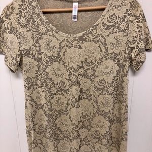 LuLaRoe size S classic T